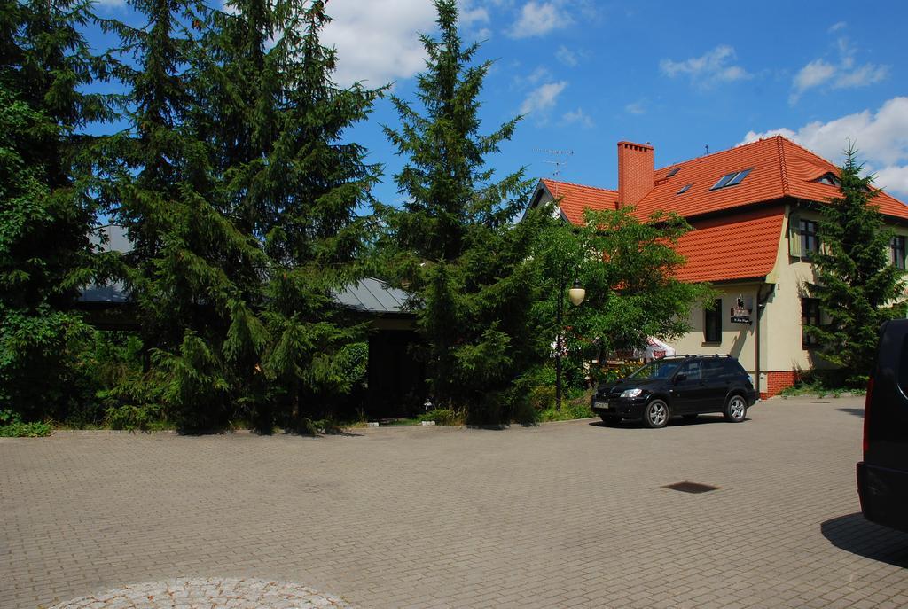 Pensjonat U Kota Wasyla Chodziez Exterior photo